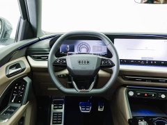 Audi Q5L 2.0T Exclusive Edition for Ten Million Users - фото 18