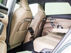 Audi Q5L 2.0T Exclusive Edition for Ten Million Users - фото 7