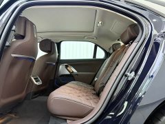BMW 7 Series 2023 735Li M Sport Package - фото 6