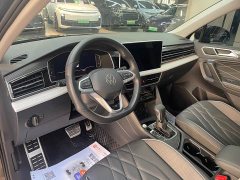 Volkswagen L 330TSI 2WDR-Line Edition - фото 10