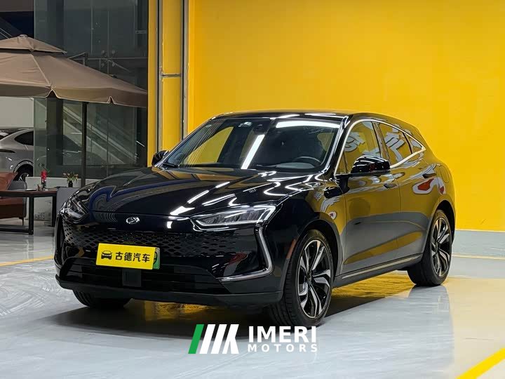 BMW SF5 AWD Edition - автомобиль из Китая