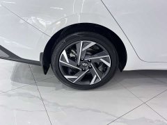 BMW 1.5L CVT GLX Edition - фото 19