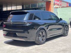 Li Auto L8 Max - фото 4