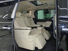 Mercedes-Benz 2.5L Premium Edition - фото 8