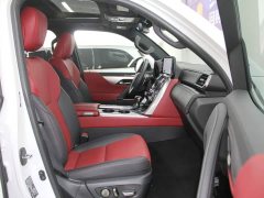 Lexus LX 600 7 F-Sport US Spec Edition - фото 10
