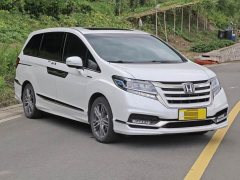 Mercedes-Benz 2.0L PHEV Edition - фото 3