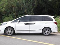 Mercedes-Benz 2.0L PHEV Edition - фото 4