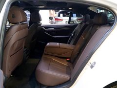 BMW 5 Series 530Li leading M sports package - фото 6