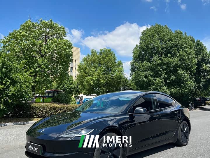 Tesla Model 3 Edition - автомобиль из Китая