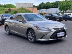 Lexus ES 200 Edition - фото 3