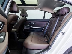 BMW 3 Series 325i M Sports Package - фото 12