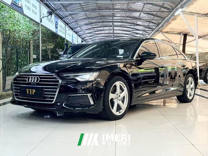 Audi A6L 45 TFSI quattro Version - автомобиль из Китая