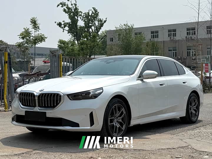 BMW 5 530Li Deluxe Version Luxury - автомобиль из Китая