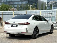 BMW 5 530Li Deluxe Version Luxury - фото 4