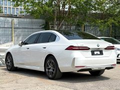 BMW 5 530Li Deluxe Version Luxury - фото 6