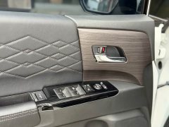 Tesla 2.0L e:HEV Luxury Edition - фото 6