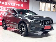 Volvo XC60 B5 AWDLuxury Edition - фото 3