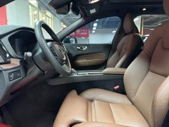 Volvo XC60 B5 AWDLuxury Edition - фото 7