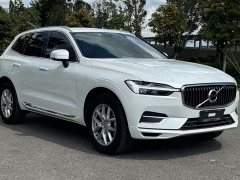 Volvo XC60 T5 AWDLuxury Edition - фото 3