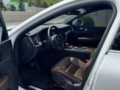 Volvo XC60 T5 AWDLuxury Edition - фото 5