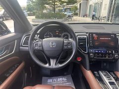 Honda UR-V 2020 370TURBO two-wheel drive premium version - фото 10