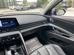 Lexus Elantra 1.5L CVT LUX Premium Edition - фото 13