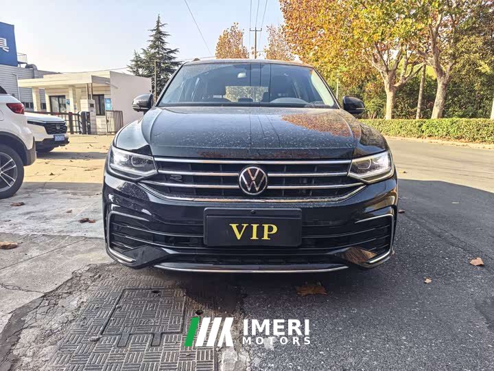 Volkswagen L 330TSI 2WDR-Line Edition - автомобиль из Китая