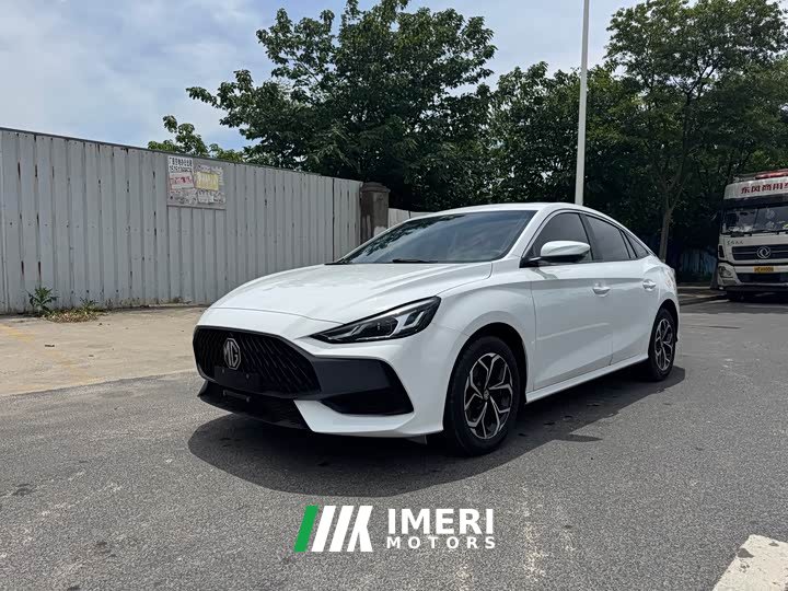 SAIC MG5 180DVVT CVT Edition - автомобиль из Китая