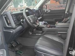 4.0T 5 Edition - фото 2