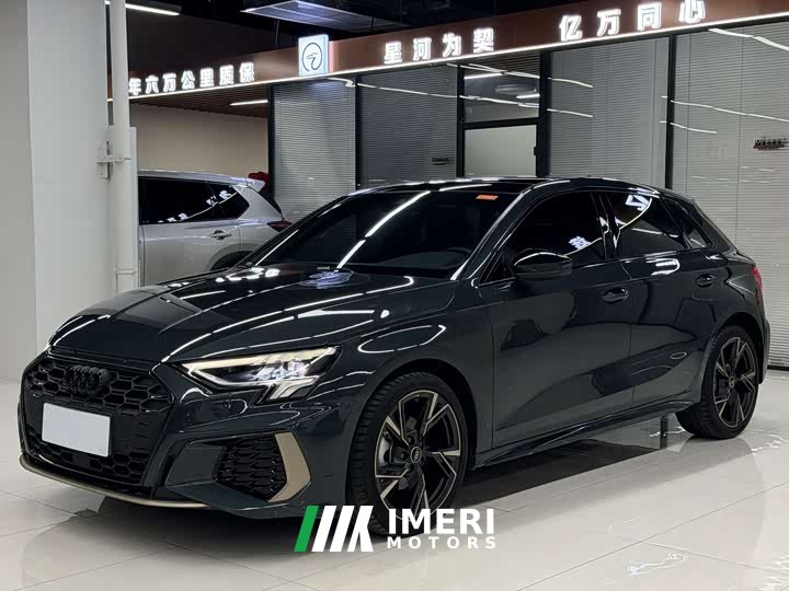 Audi A3 Sportback 35 TFSI RS Version - автомобиль из Китая