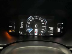 Volvo XC60 T5 AWDLuxury Edition - фото 7