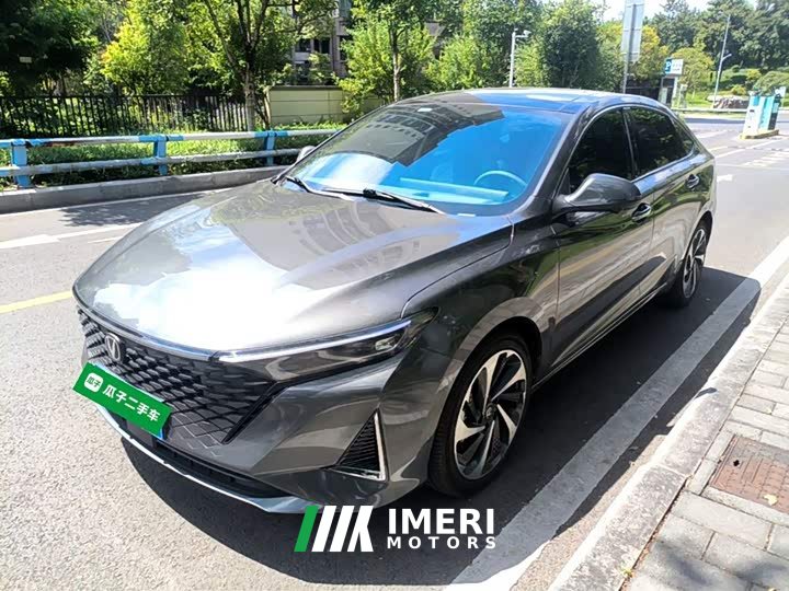 Changan PLUS 1.5T DCT Version - автомобиль из Китая