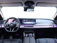 BMW 7 Series 2023 735Li M Sports Package - фото 13