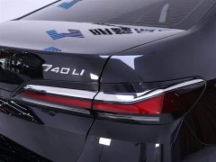 BMW 7 Series 2023 735Li M Sports Package - фото 9