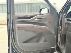 Lexus Escalade 6.2L Plus Edition - фото 15