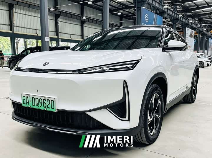 Dongfeng L7 518 Version Edition - автомобиль из Китая