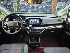BMW 2.0L Edition - фото 13