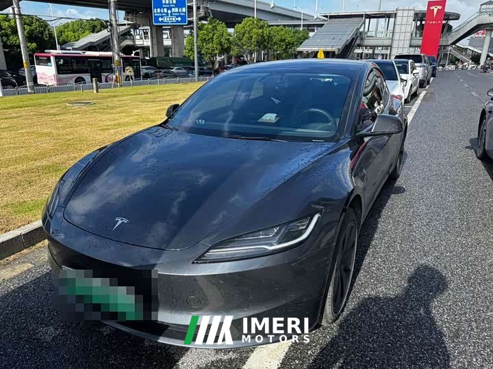 Tesla Model 3 Edition