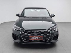 Audi A3 Sportback 35 TFSI Luxury Version - фото 3
