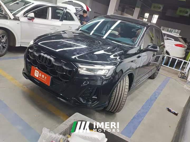 Audi Q7 45 TFSI quattro S line Version