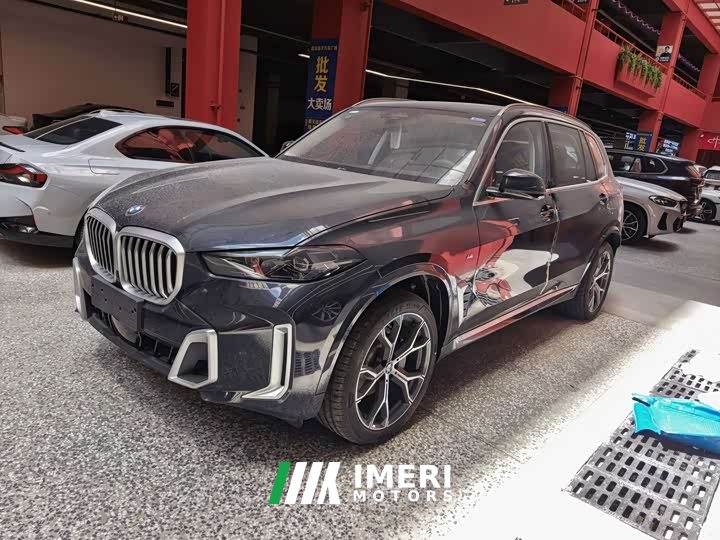 BMW X5 xDrive 30Li Deluxe VersionM - автомобиль из Китая