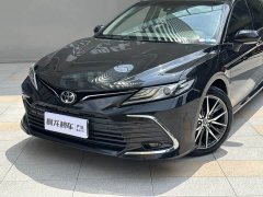 Toyota Camry 2021 2.5G Deluxe Edition - фото 2