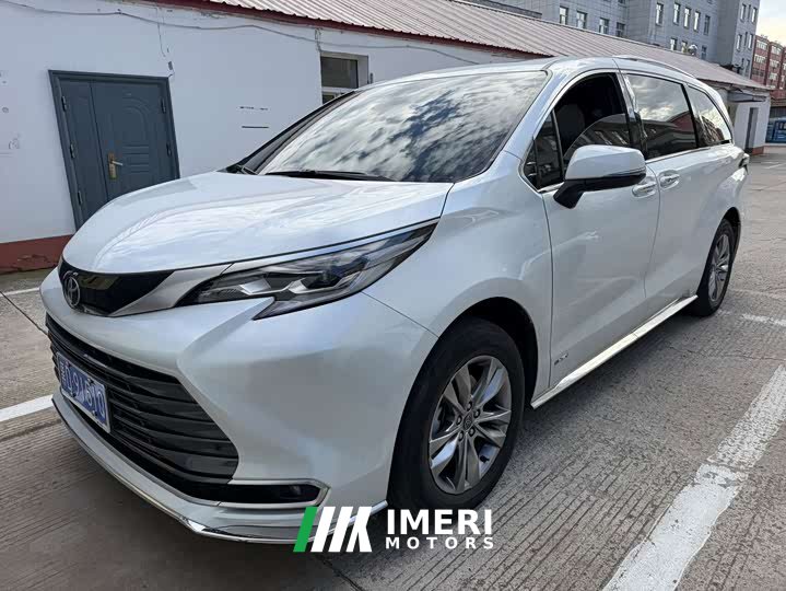 Li Auto SIENNA 2.5LPHEV AWDLuxury Edition - автомобиль из Китая