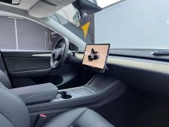 Tesla Model Y Edition - фото 8
