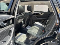 Hongqi HS5 facelift 2.0T Zhilian Qixiang four-wheel drive version - фото 7