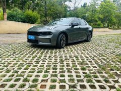 Lynk & Co 03 1.5TD DCT Plus - фото 1