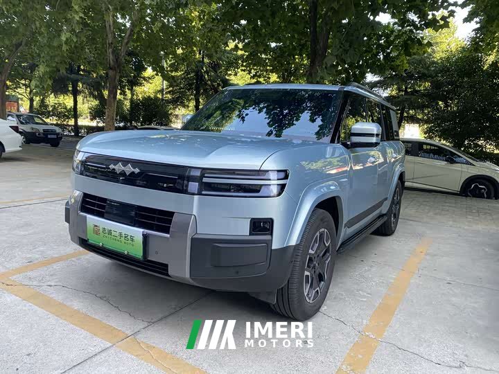 Tesla 7 190KMAWDMax Edition - автомобиль из Китая