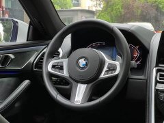 BMW 8 840i M - фото 16