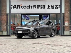 Li Auto L8 Max - фото 1