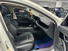 Lynk & Co B70 1.5T Version70Anniversary Edition - фото 7